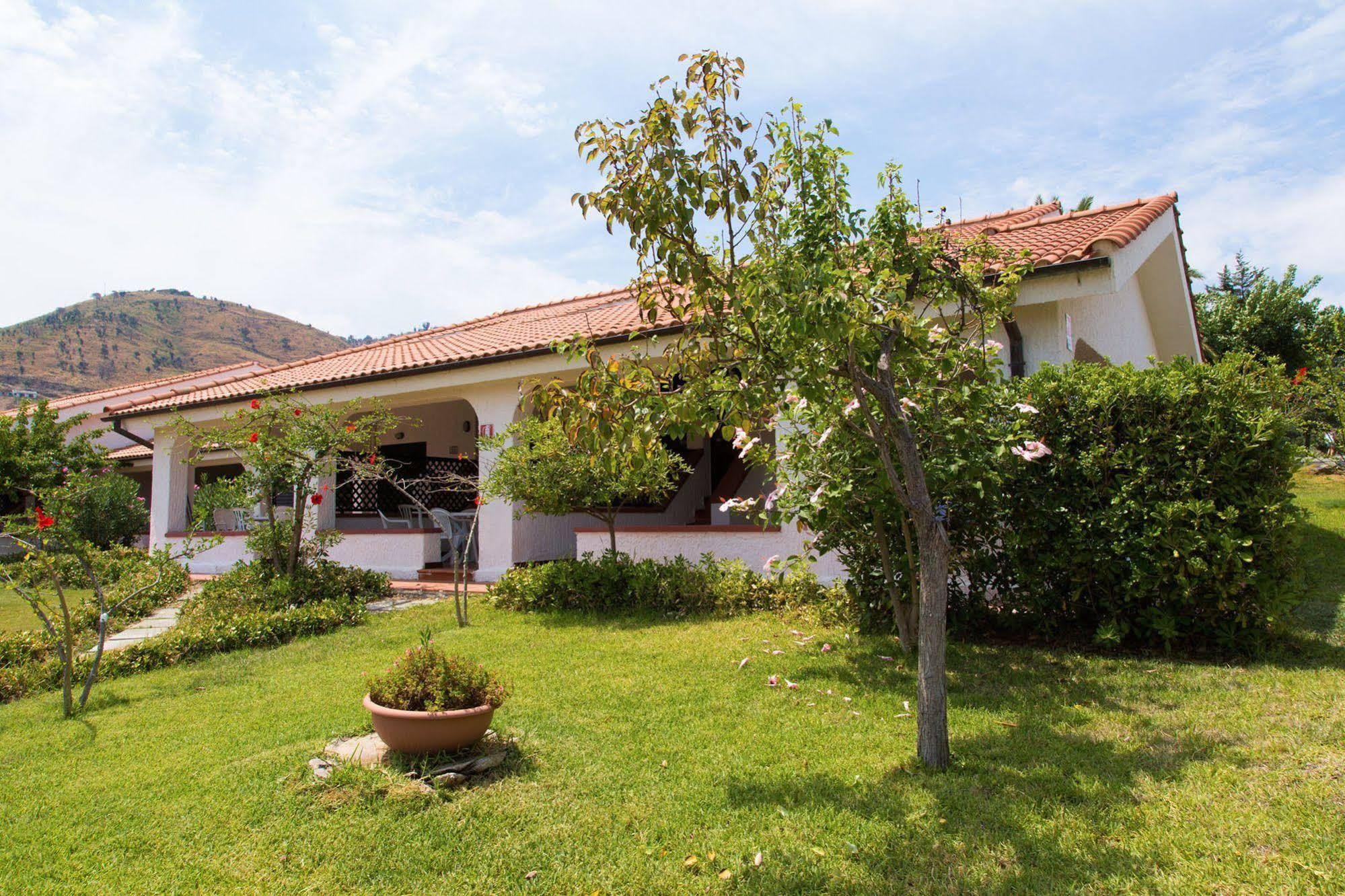 Cefalu Resort - Sporting Club Buitenkant foto