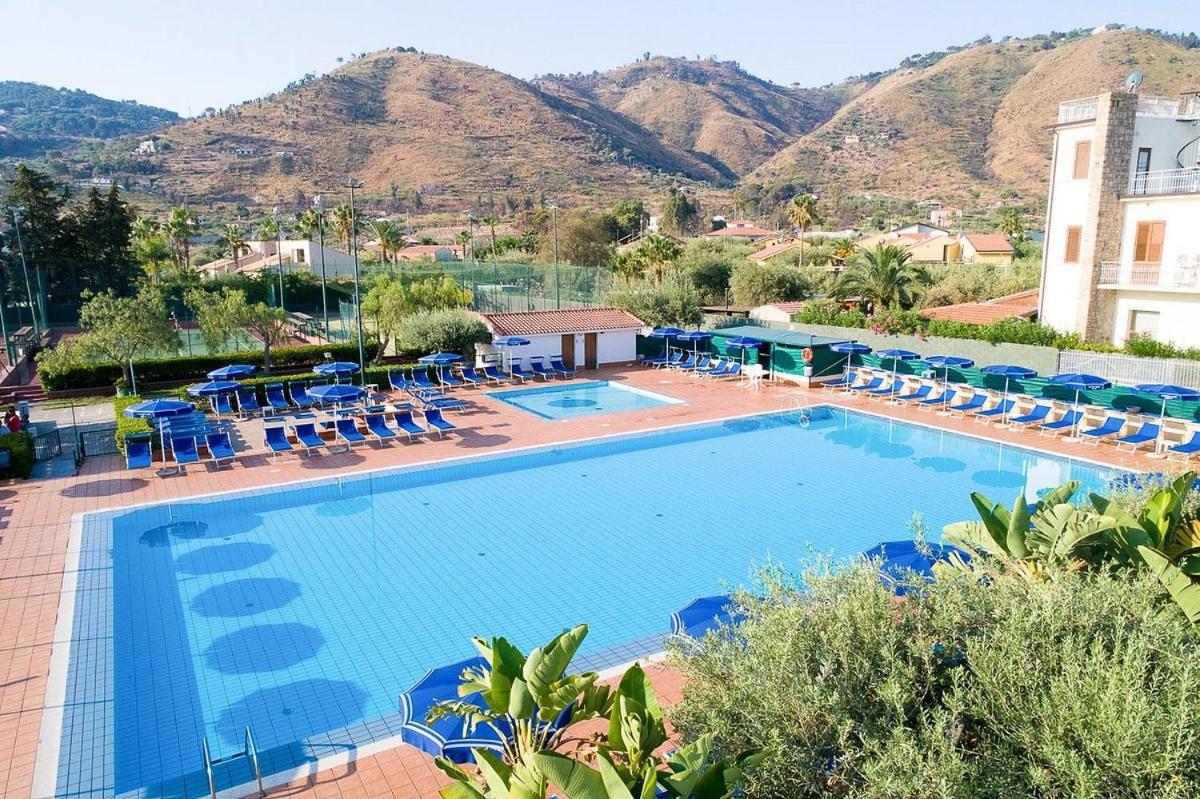 Cefalu Resort - Sporting Club Buitenkant foto